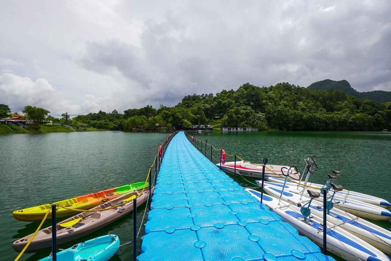 Roxy Tasik Biru Resort City Bau Buitenkant foto