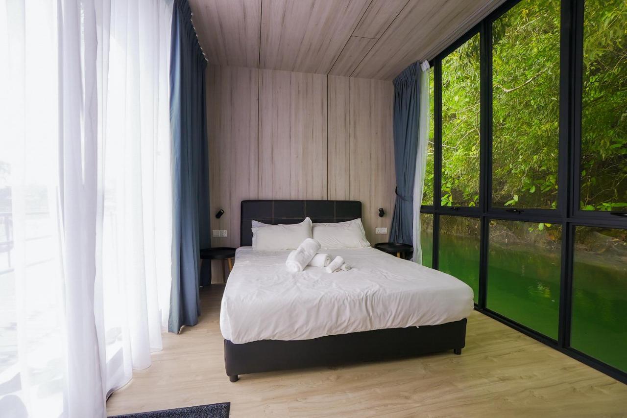 Roxy Tasik Biru Resort City Bau Buitenkant foto