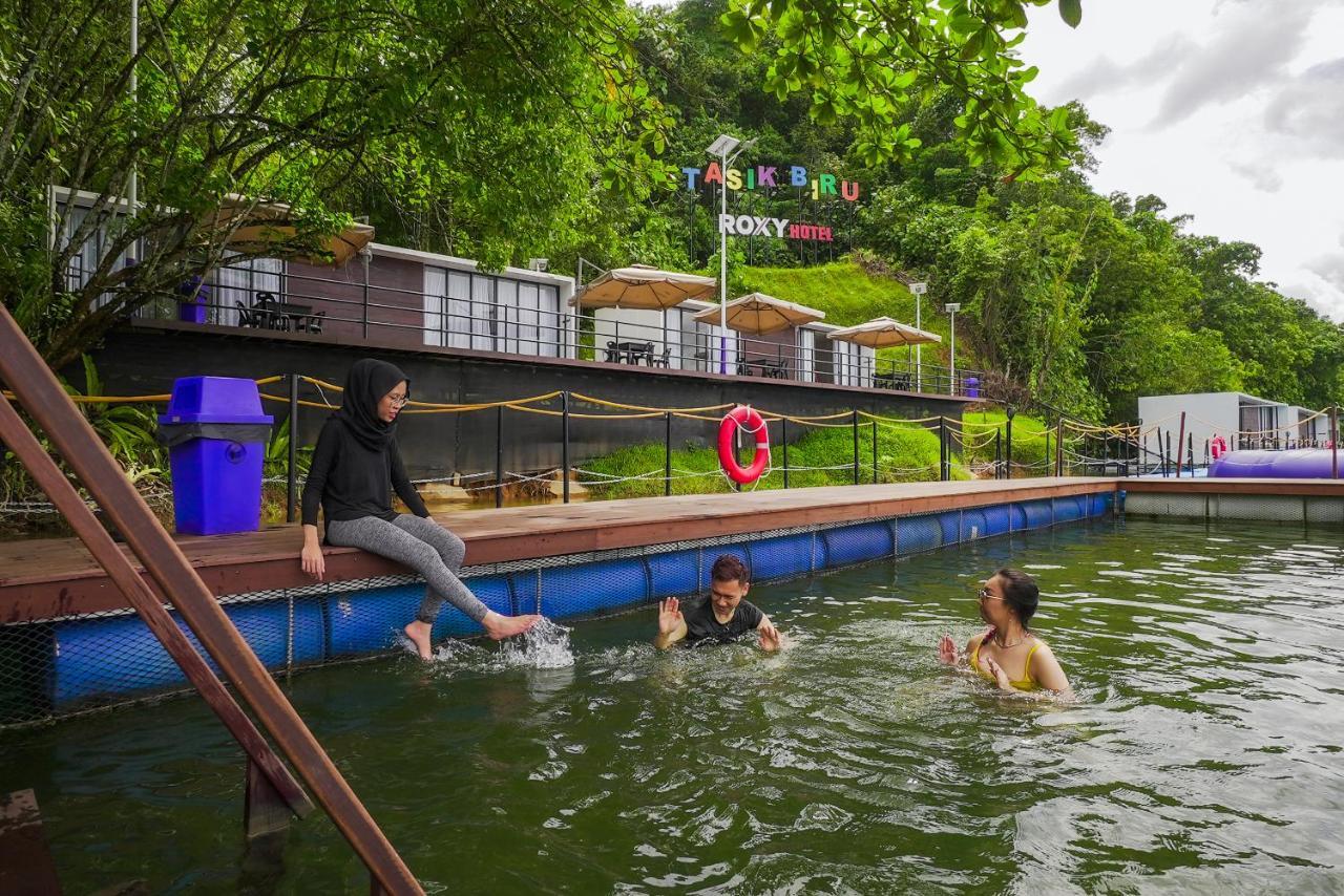Roxy Tasik Biru Resort City Bau Buitenkant foto