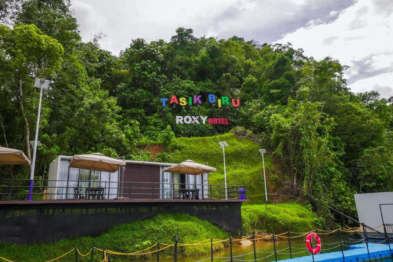 Roxy Tasik Biru Resort City Bau Buitenkant foto