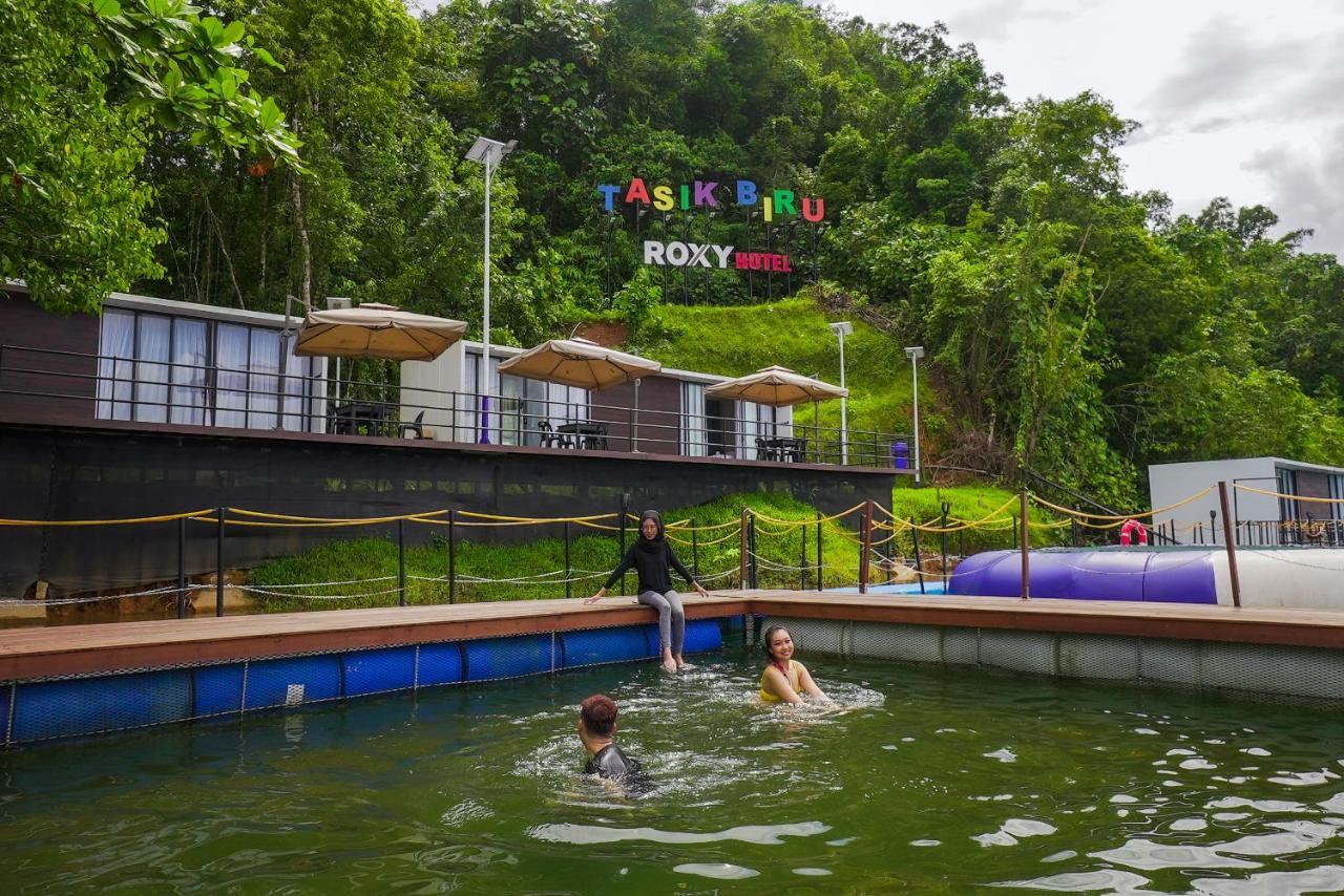 Roxy Tasik Biru Resort City Bau Buitenkant foto